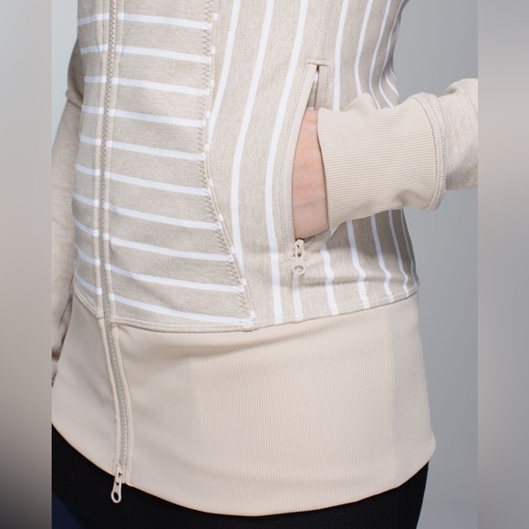 Lululemon Nice Asana Jacket Deauville Stripe Heathered Cashew White - Size: 6 - Picture 4 of 11